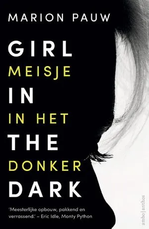 Cover van Girl in the dark / meisje in het donker