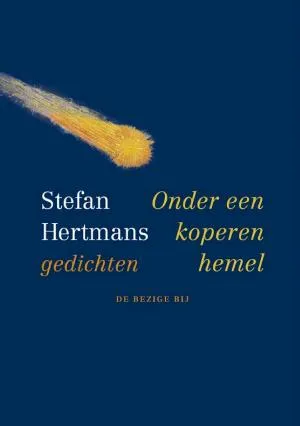 Cover van Onder een koperen hemel